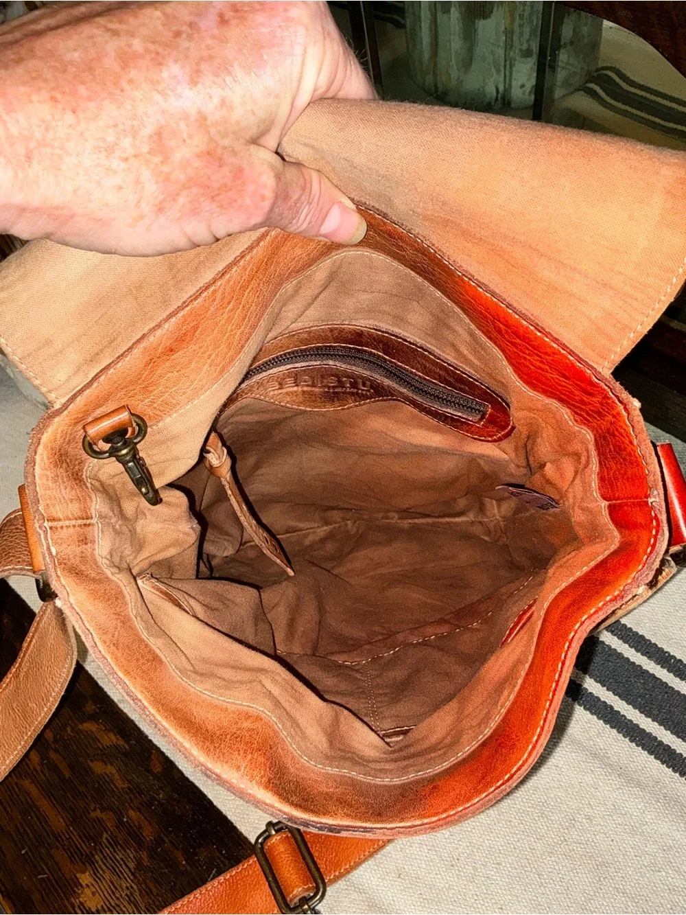 Bed Stu Venice Beach Desert Sunset TD Tie Dyed Crossbody Leather Bag Retail $250 - Picture 12 of 13